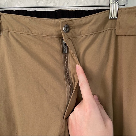 Duluth Trading Men’s Dry on the Fly Cargo Pants Tan 2XLx32 - Picture 6 of 9